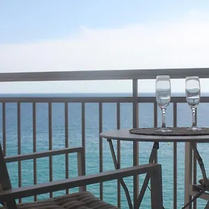 https://apartamento-primera-lnea-de-mar.catalonia-hotels.com